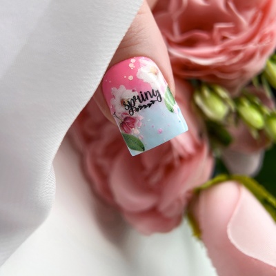Слайдер-дизайн Spring is here из каталога Цветные на любой фон, в интернет-магазине BPW.style